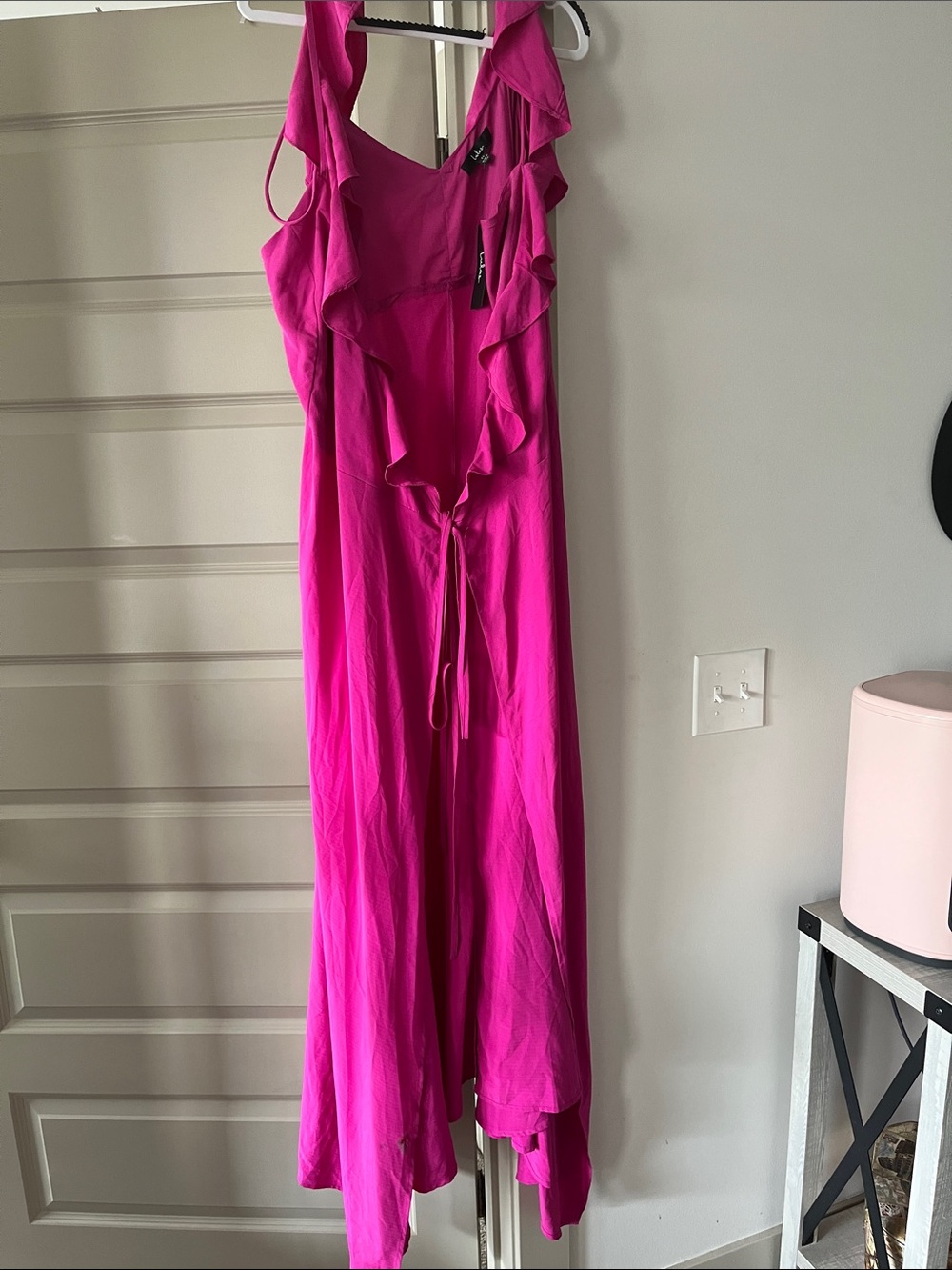 Fuchsia Ruffle-Trim Sleeveless Dress new with Tage LULUS wrap dress XL